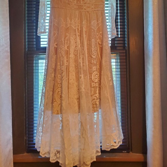 Wedding Dress - Picture 3 of 3